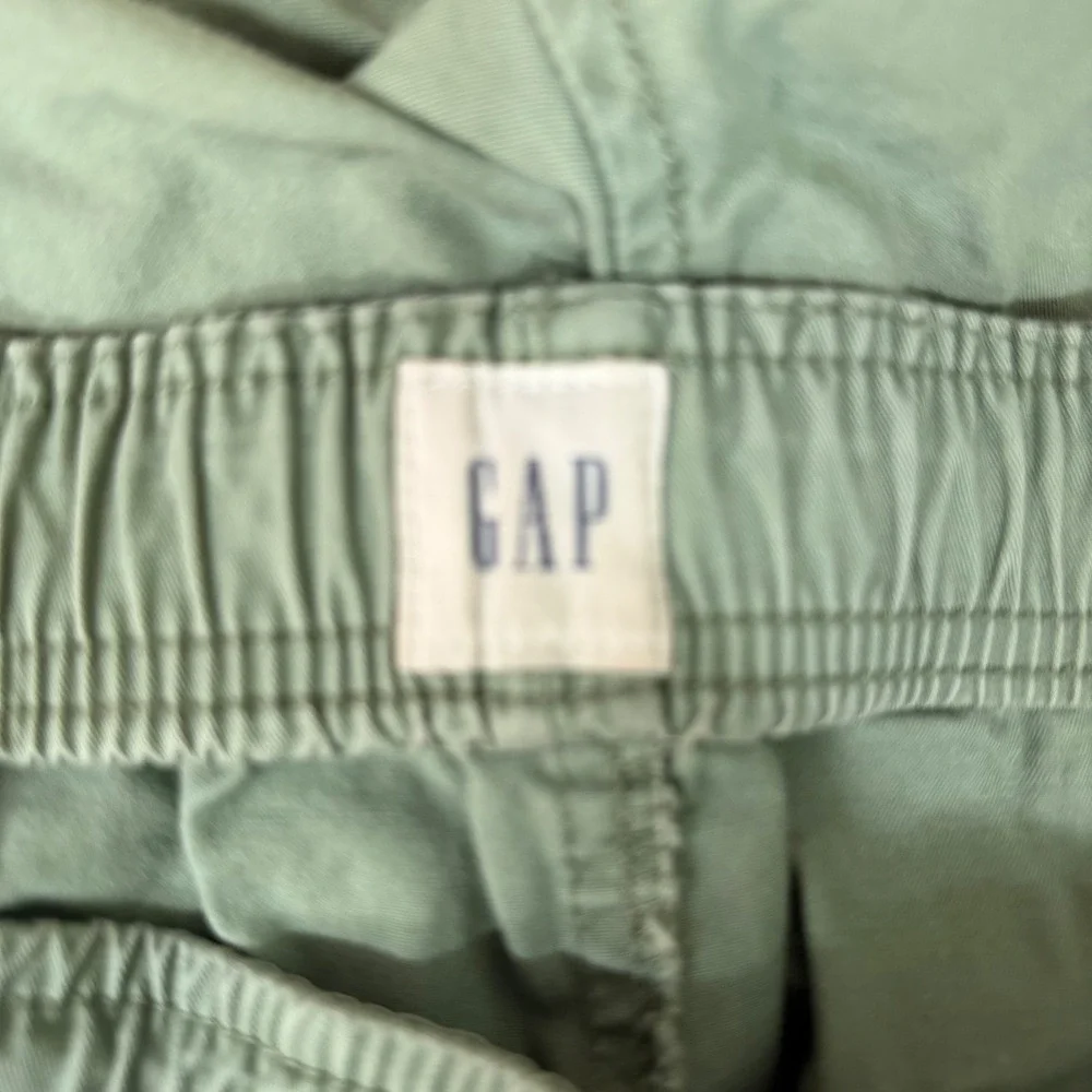 Gap Mens 9 Inch Easy Short Douglas Fir Green Elastic Waist S/826861-12 Size M